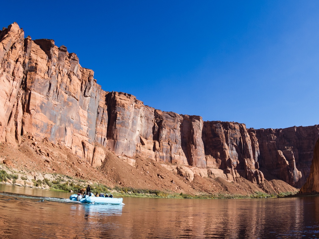 raft trip lake powell