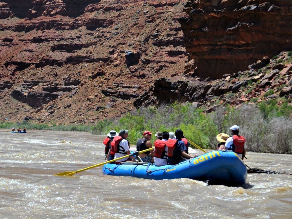 Moab: Fisher Towers Raft Trip - half day