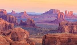 Monument Valley scenic photo